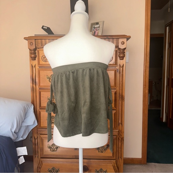 Suede Strapless Top - Picture 3 of 5